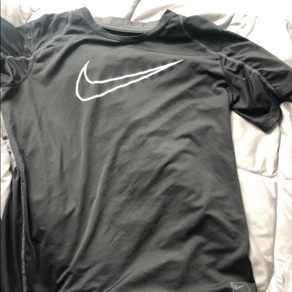 Nike tshirt boys size L